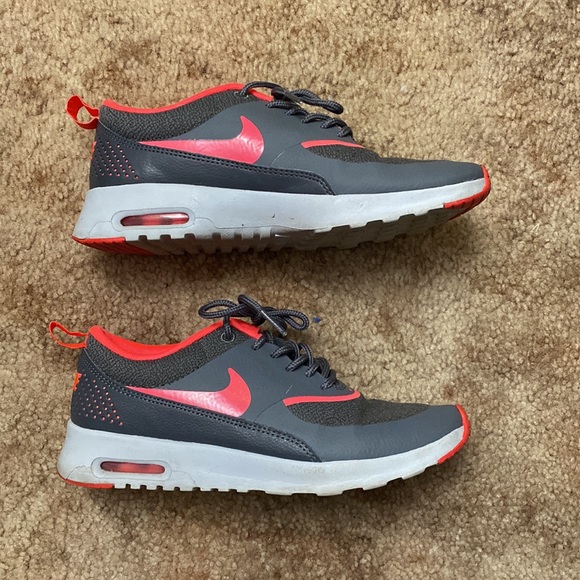 Women’s Nike Air Max Thea size 6 - Picture 2 of 4